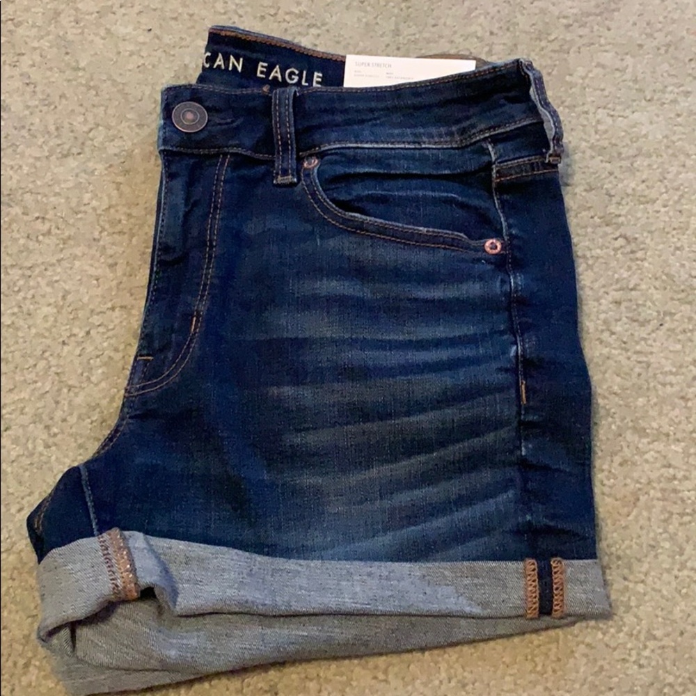 AE Midi Shorts